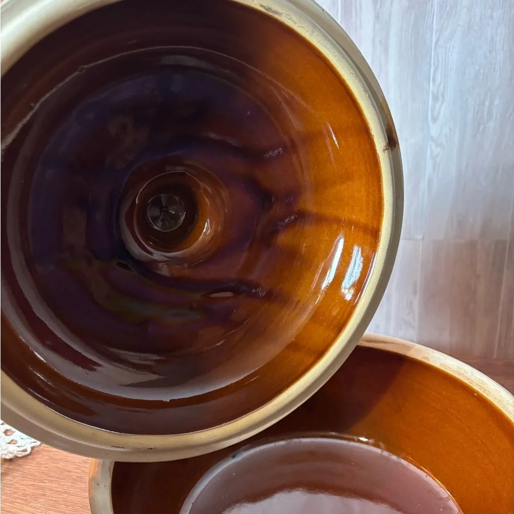 Monmouth USA Brown Glazed Ceramic Casserole with Lid